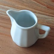 APILCO MILK JUG