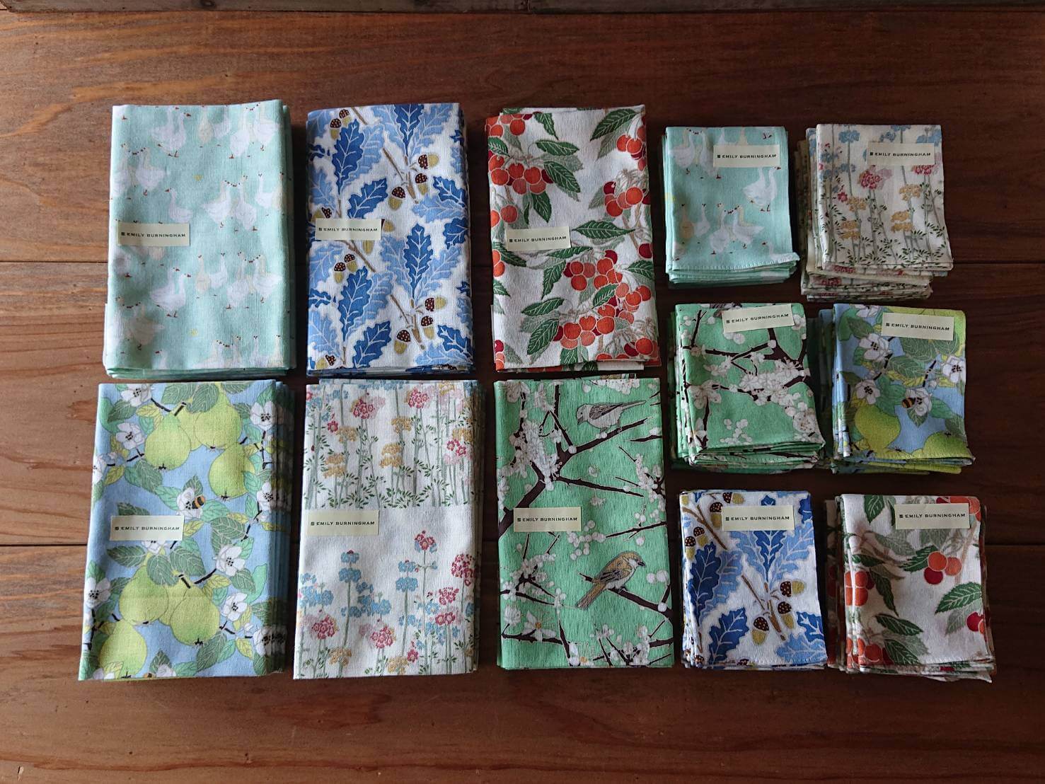 EMILY BURNINGHAM TENUGUI 吸水性のあるエミリーバーニンガムデザインのてぬぐい