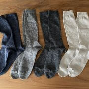 SMALL STONE LINEN SOCKS 履き心地の良いリネンソックス