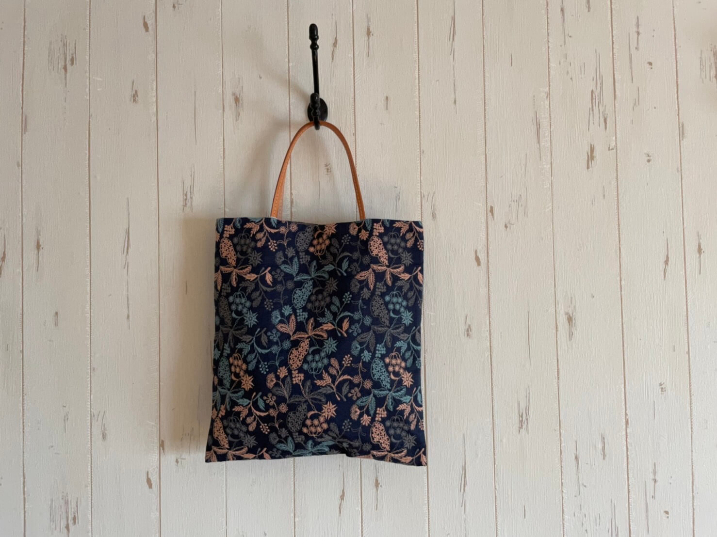 COTTON HOUSE AYA embroidery BAG &porch