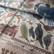 SABINA SAVAGE シルクイギリスで作られているシルクスカーフ