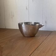 ステンレス製目盛り付き片口ボウル