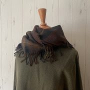 GREEN GROVE WEAVERS ラムウールフリンジ付きストール
