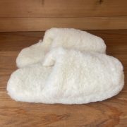 Sheep by the Sea 100%ウールスリッパ