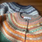 ERIBE フェアアイルクルーネックカーディガン