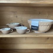 MASON CASH（メイソンキャッシュ）ケーンミキシングボウルとメジャーカップ