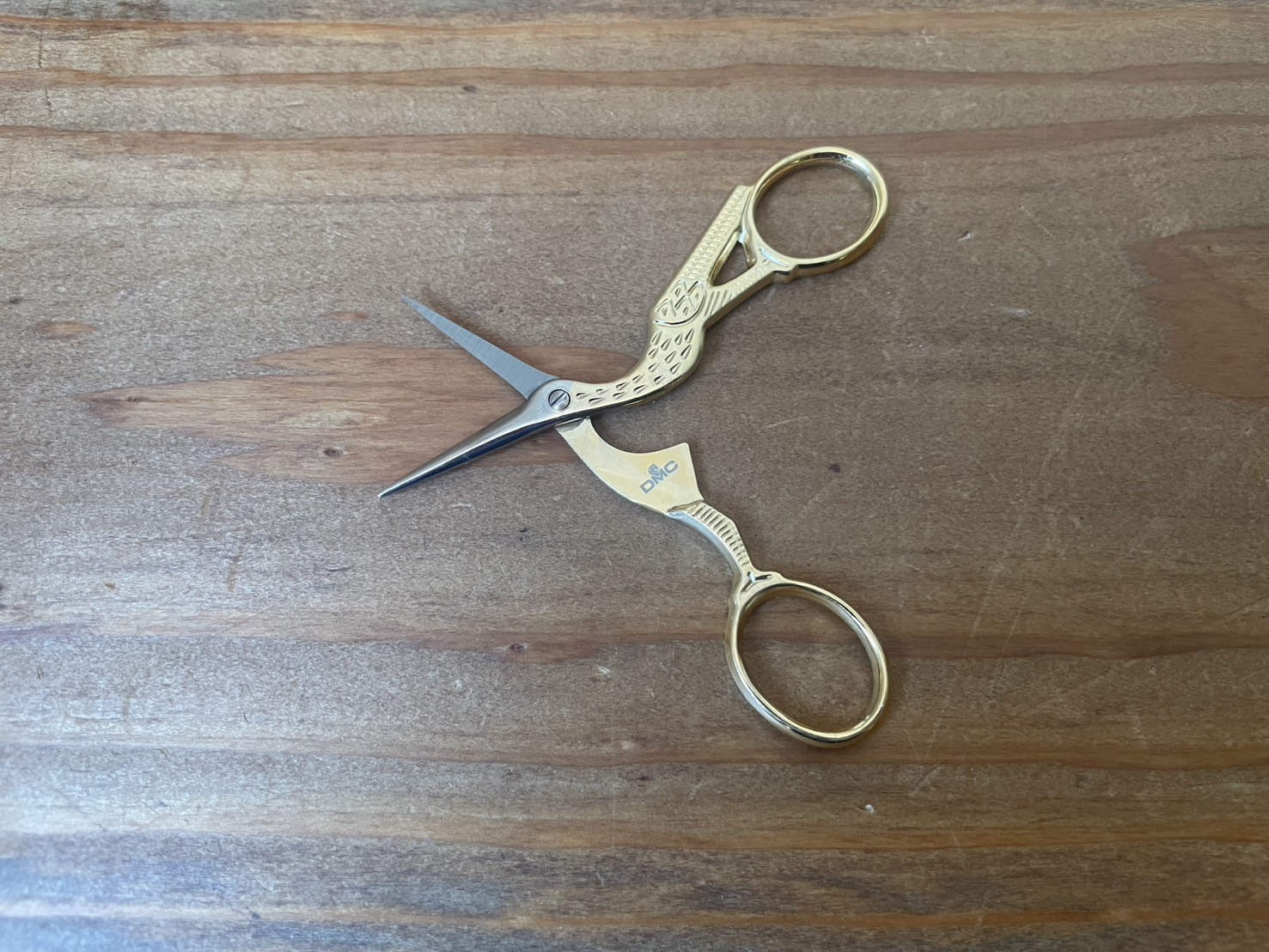 こうのとりの手芸はさみ