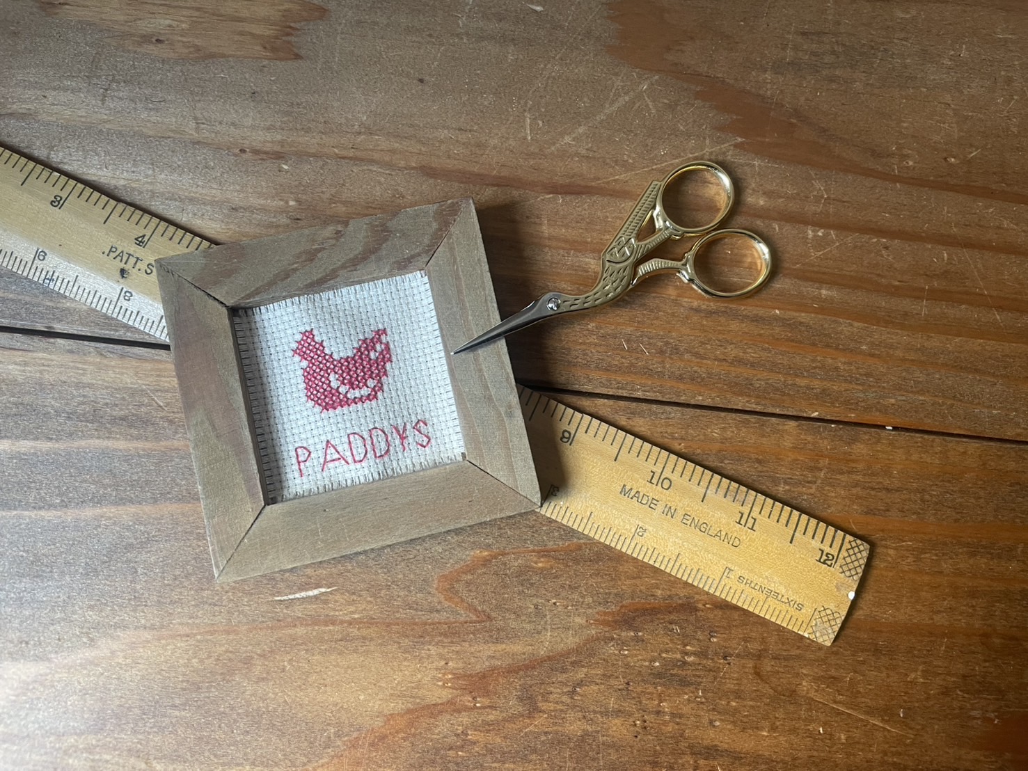 こうのとりの手芸はさみ