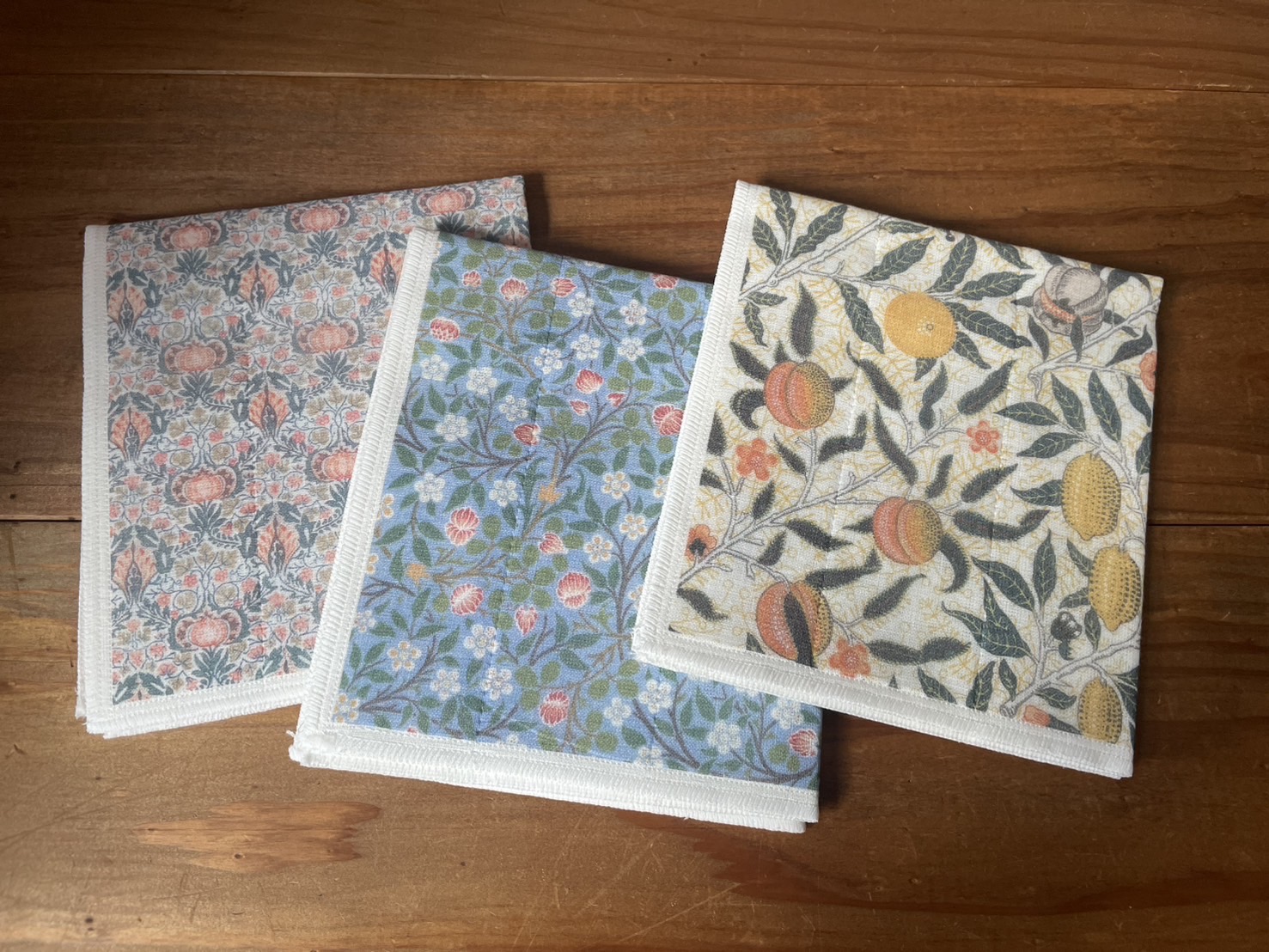 蚊帳の夢®絵便りふきん ウィリアムモリスNEW