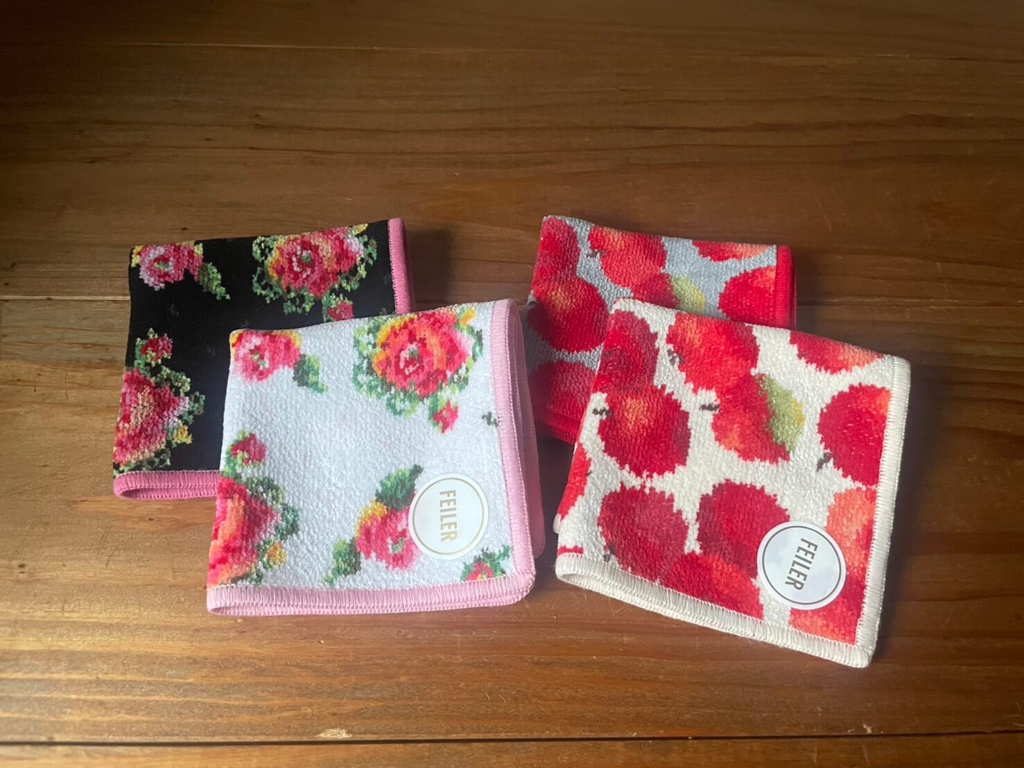 FEILER LES POMMES ＆LACY ROSE DOT