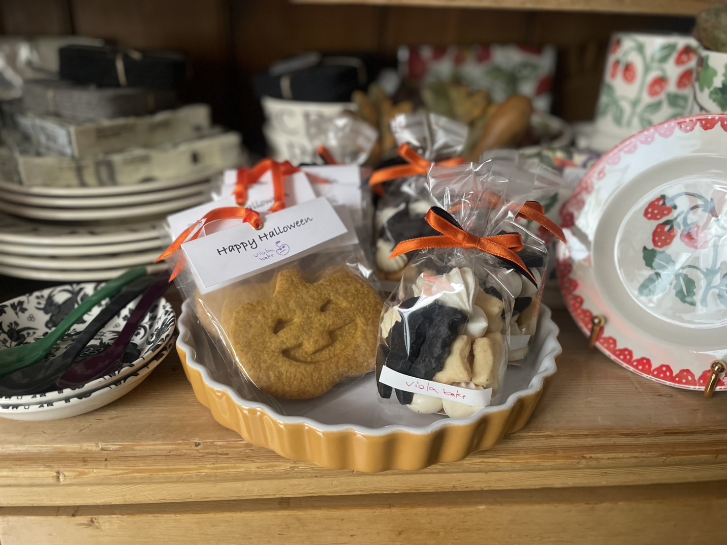 VIOLA BAKE 2025年10月の焼き菓子販売