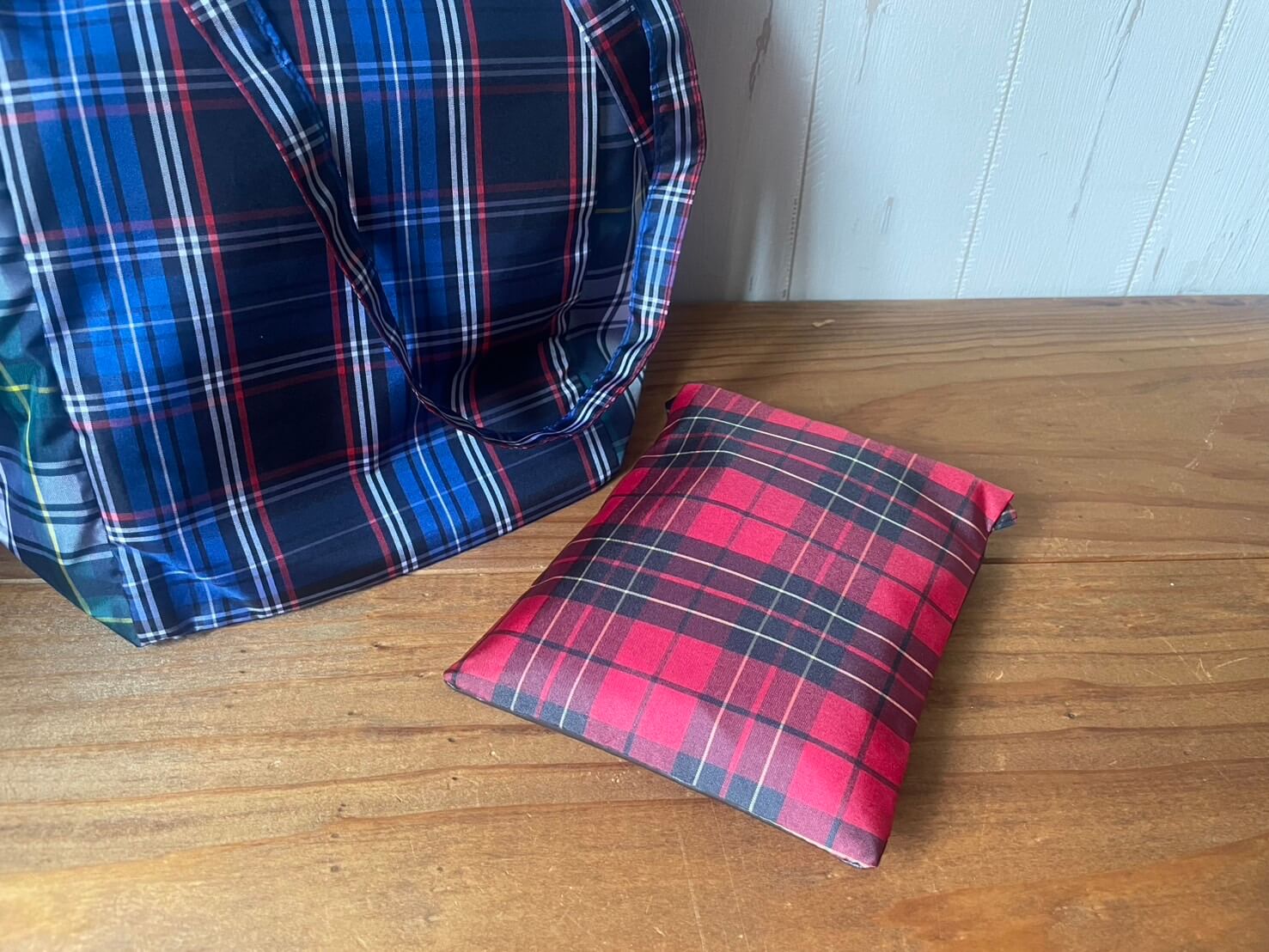 タータンチェックのバッグ