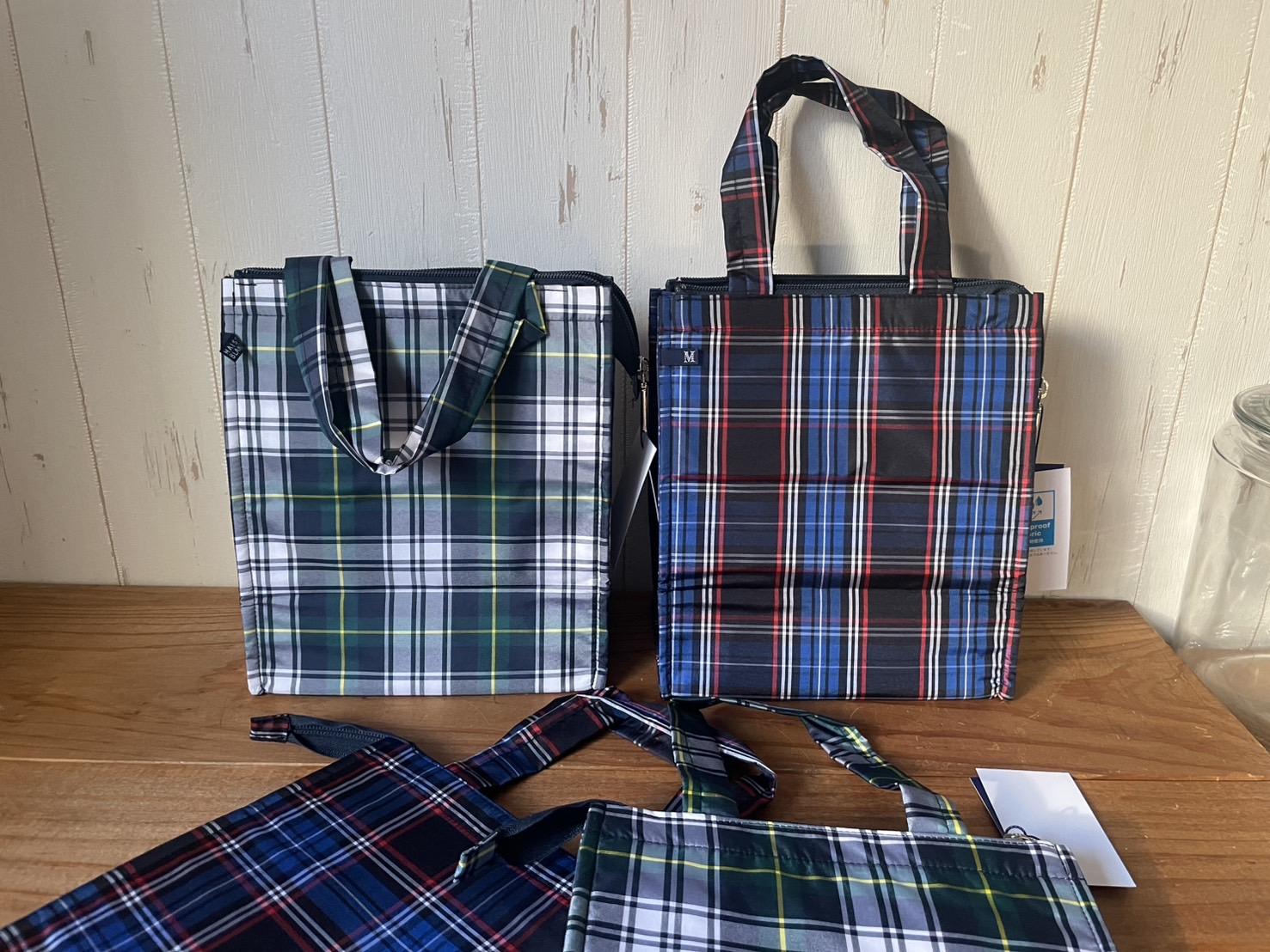 撥水生地で作られた保冷バッグ