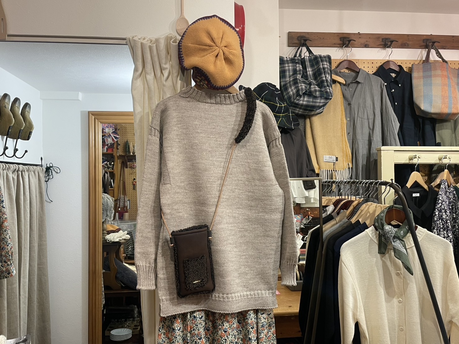 OWENBARRY SHEEPSKIN ポシェット