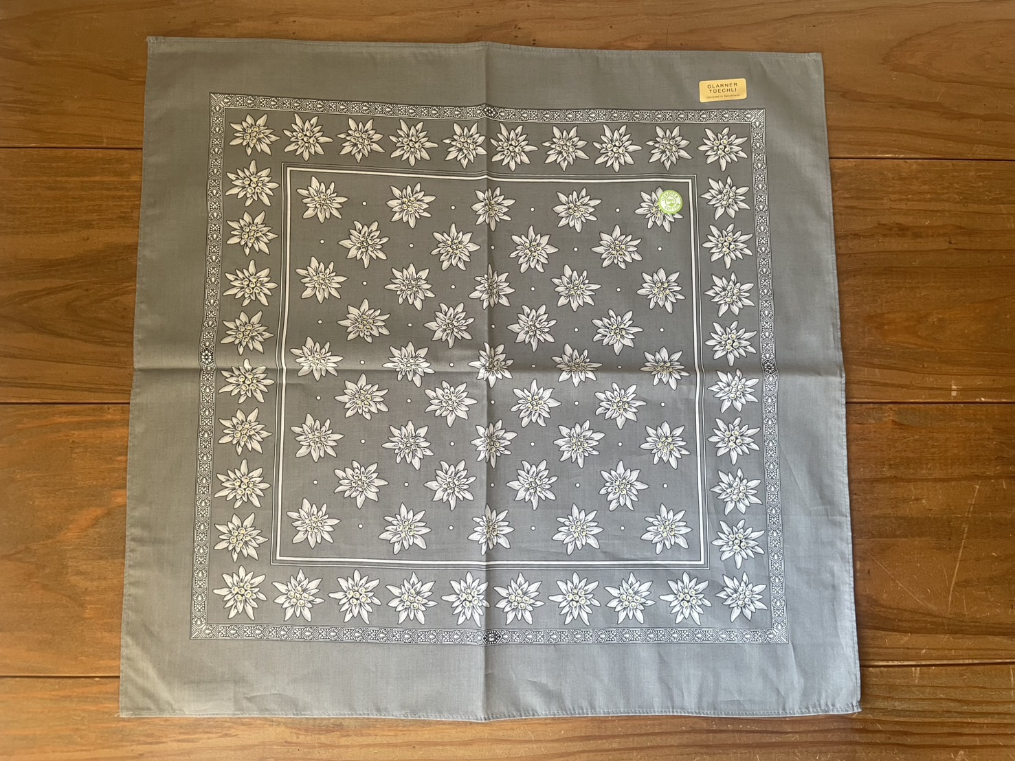  BLUMAR GLARNER TUECHLI BANDANA（ブリュメル）エーデルワイス柄バンダナ NEW