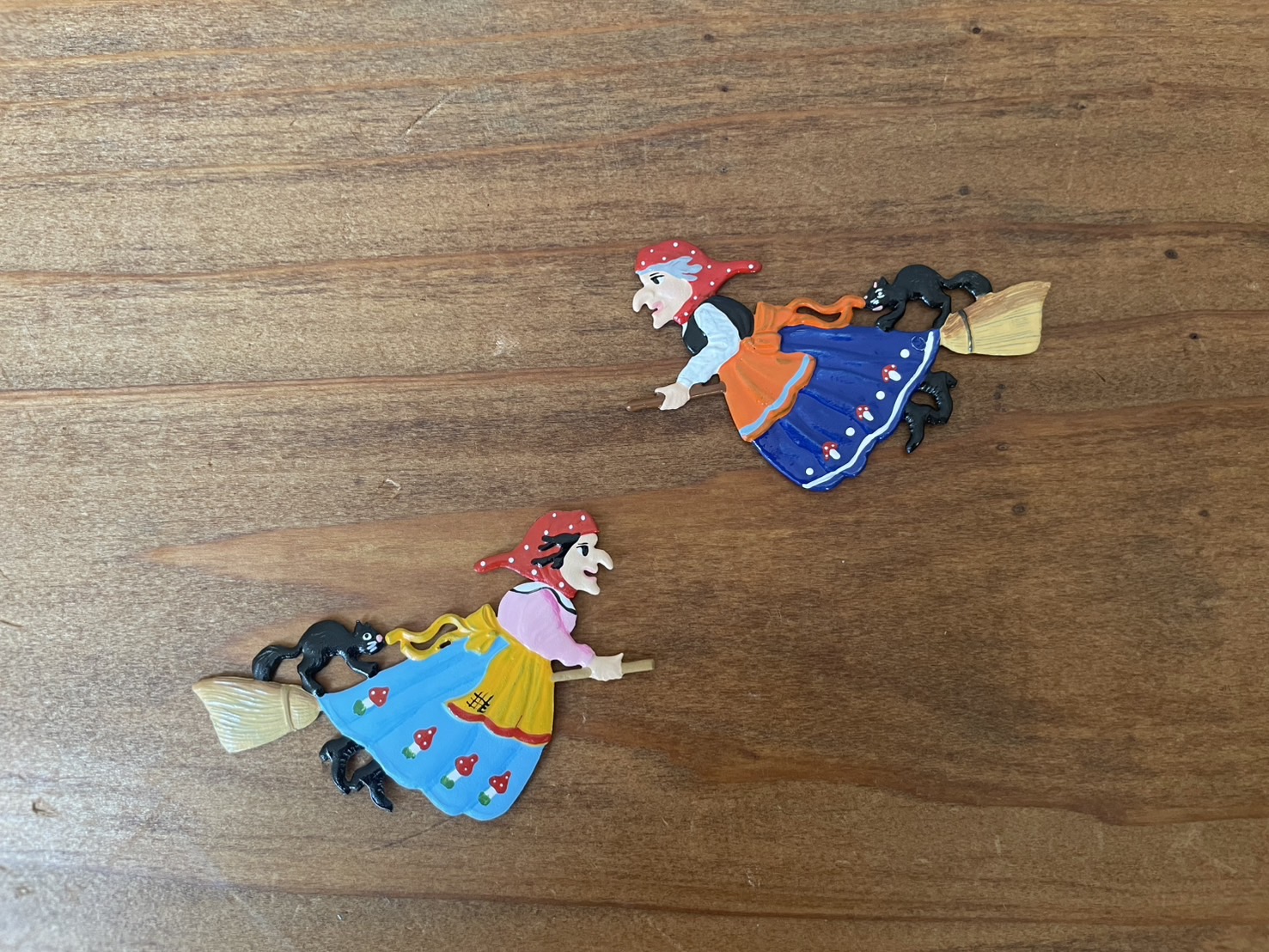 Wilhelm Schweizer　ヴィルヘルム・シュバイツァー社　錫オーナメント　魔女