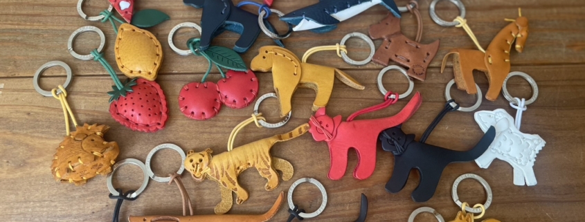 LA CUOIERIA クオイエリア レザーキーホルダー 新しい型入荷しました