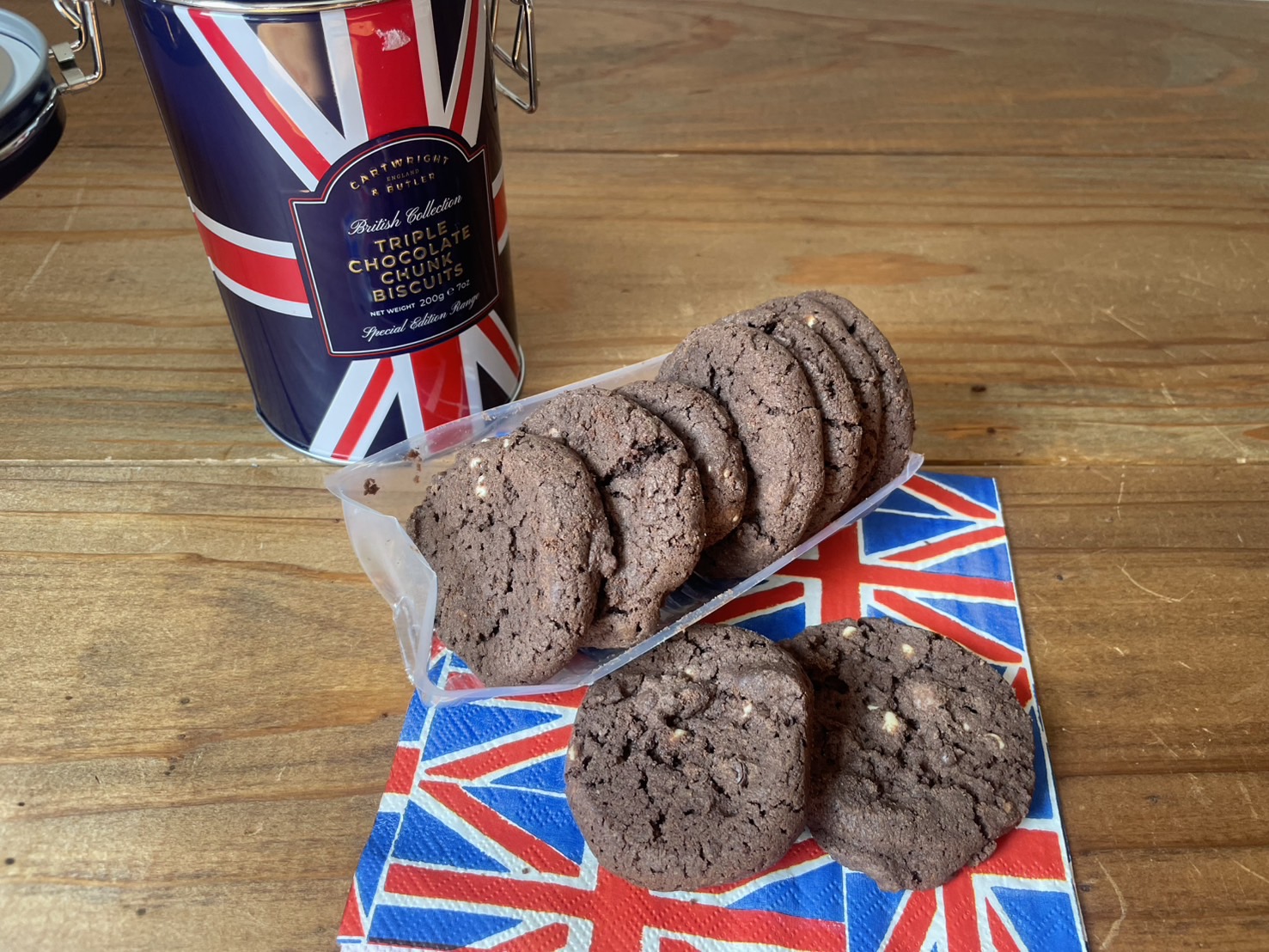 Cartwright＆butler トリプルチョコチャンクビスケット