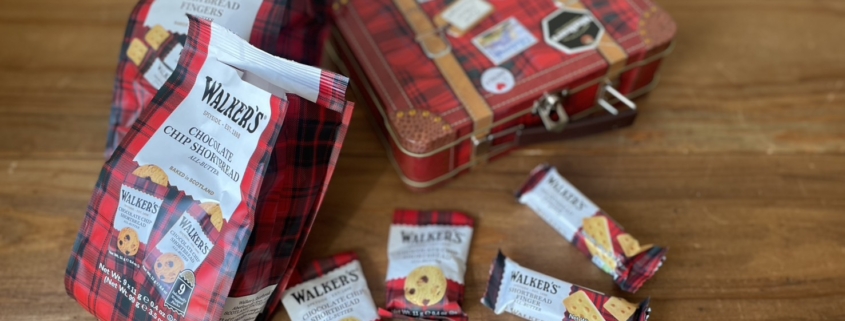 Walkers スーツケース缶入りショートブレッド