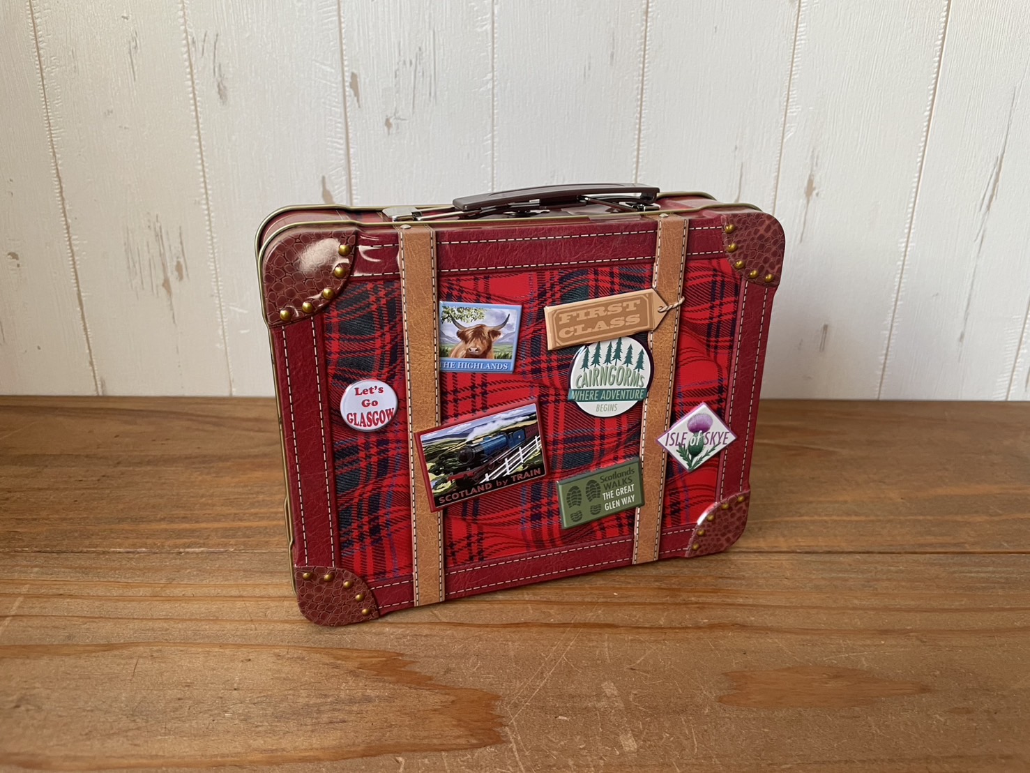 Walkers スーツケース缶入りショートブレッド