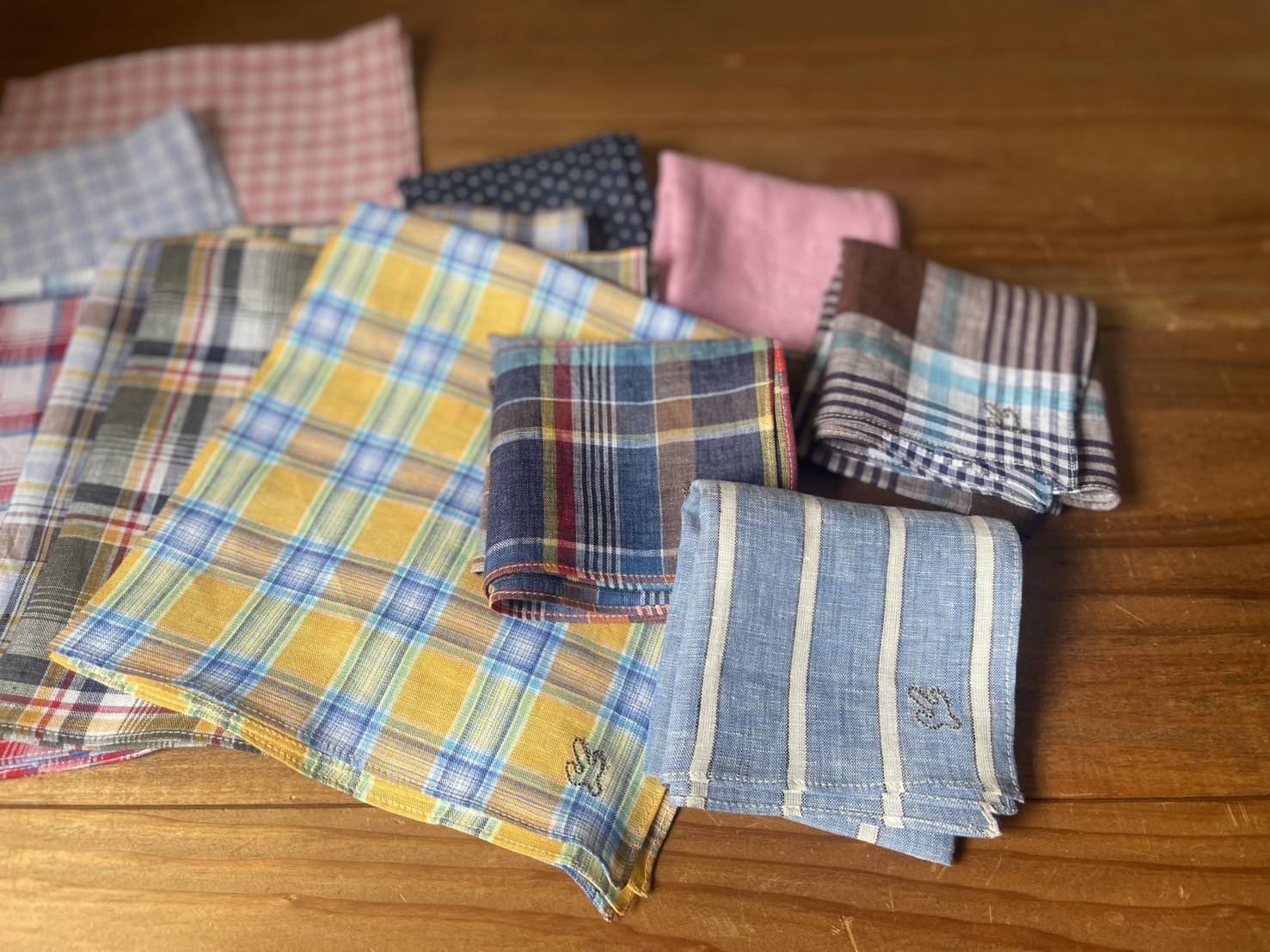 LINEN HANKIES SOUTIENCOL 上質なイタリアリネンのハンカチ