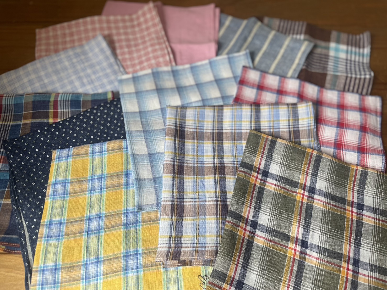 LINEN HANKIES SOUTIENCOL 上質なイタリアリネンのハンカチ