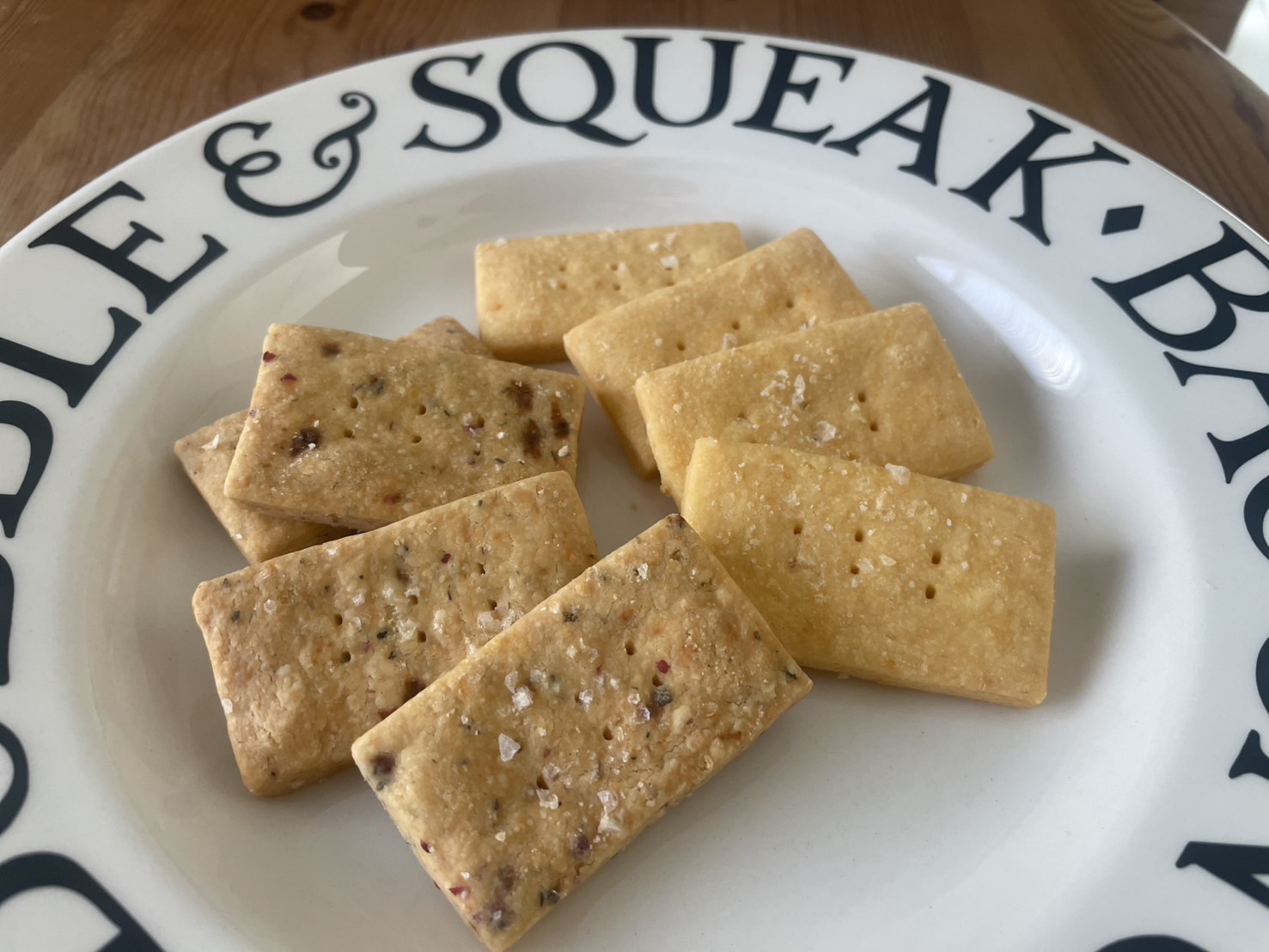 カロンウェンのチェダーチーズクッキー