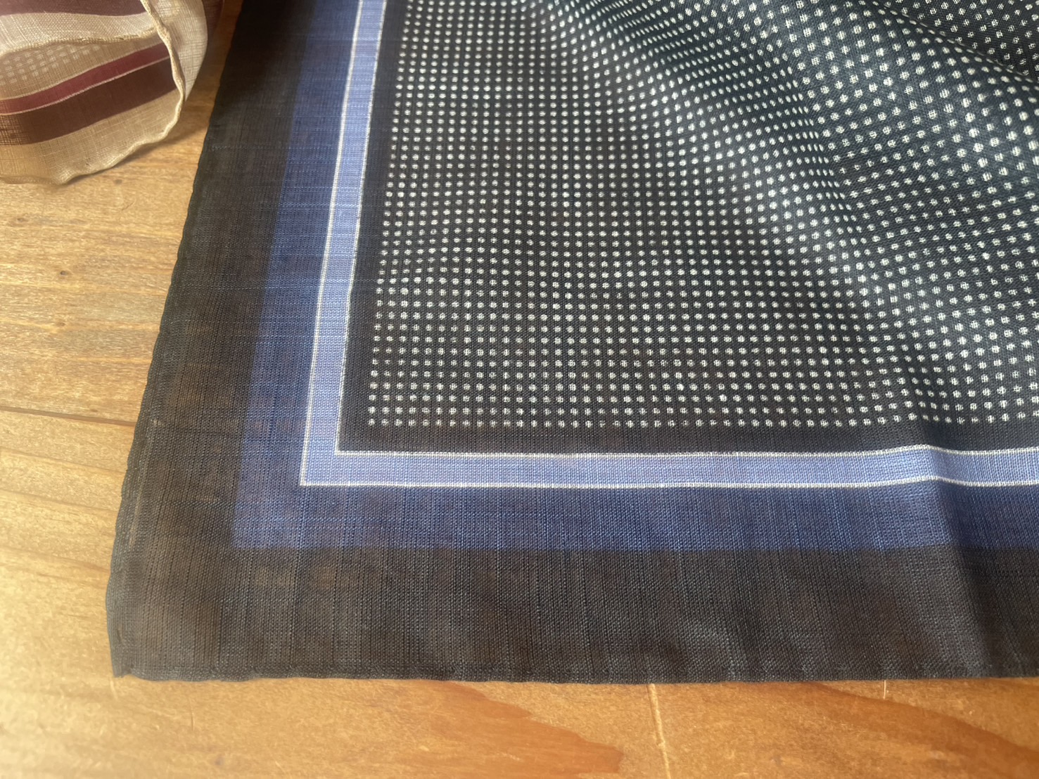 Vincenzo Miozza(ヴィンセンツォ・ミオッツァ)コットンリネンスカーフ