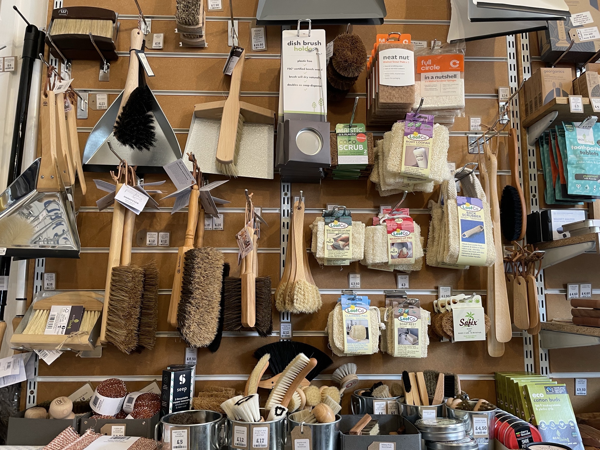 Creamore Mill オーク材のポスターハンガーにサイズが増えました