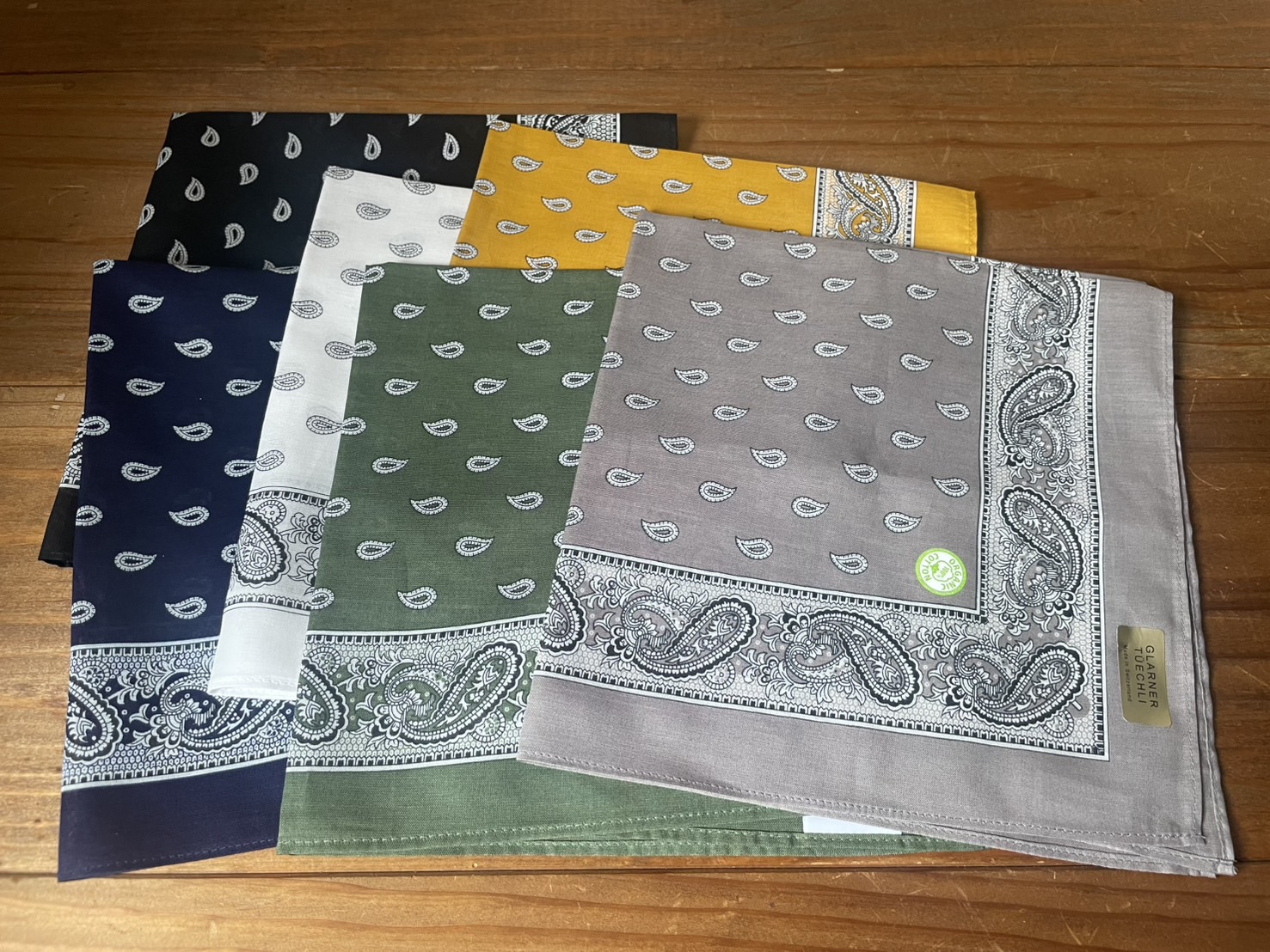 BLUMAR GLARNER TUECHLI BANDANA(ブリュメル)ペイズリー柄バンダナ