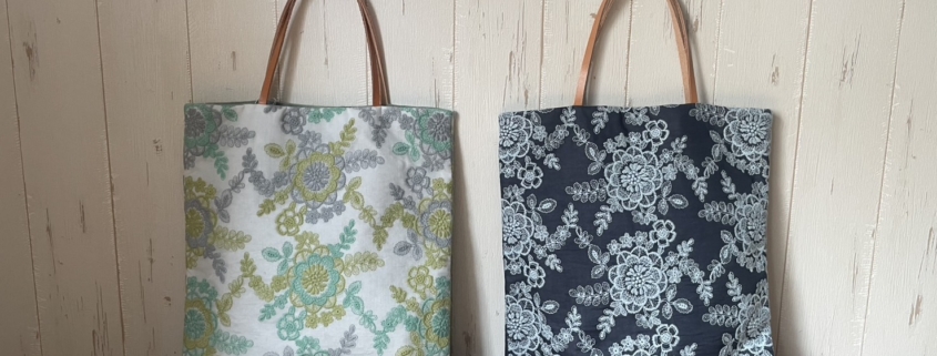 CASTLE COMBE GARDEN 刺繍バッグ2026SS