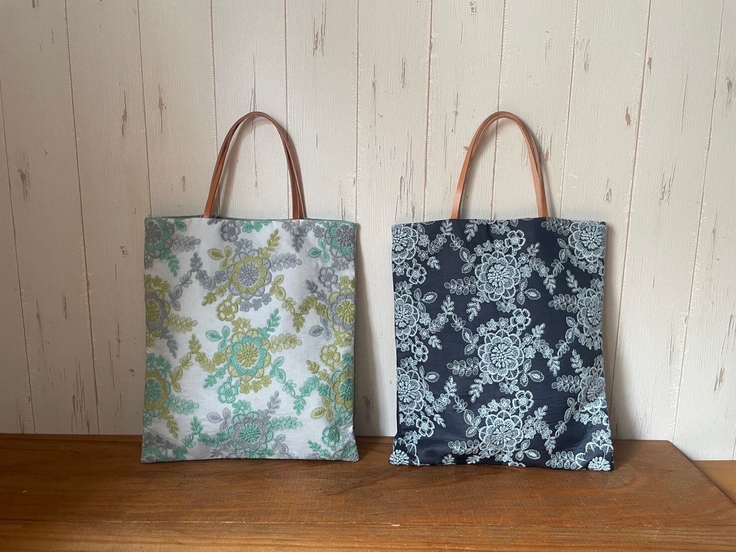 CASTLE COMBE GARDEN  刺繍バッグ2026SS