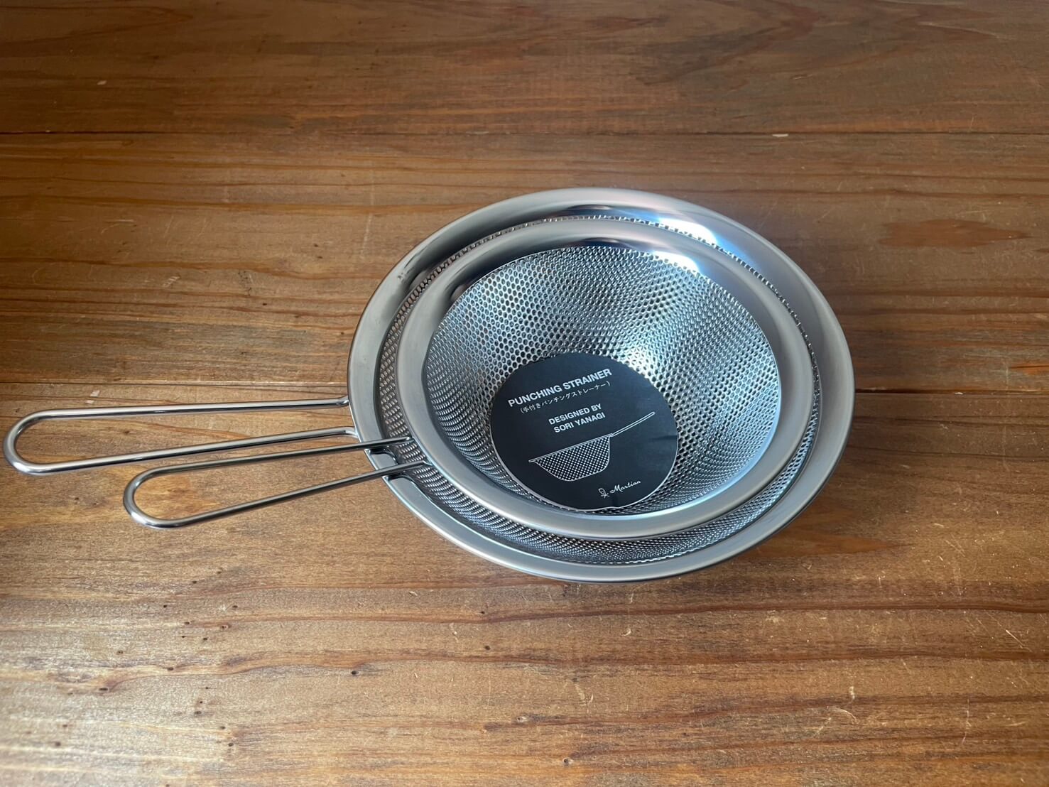 SORI YANAGI KITCHIN TOOL 柳宗理のパンチングストレーナー